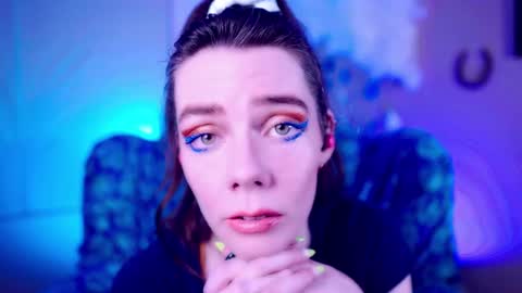 Bella Bondai online show from 09/22/25, 11:01