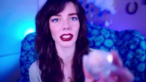 Bella Bondai online show from 10/25/25, 06:54