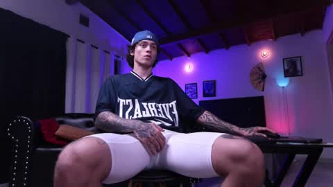   online show from 11/08/25, 12:11