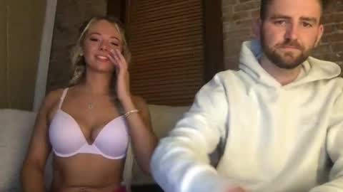 xoprincesspeachxo online show from 10/20/25, 11:38