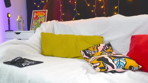 XoRylan online show from 01/23/25, 08:02