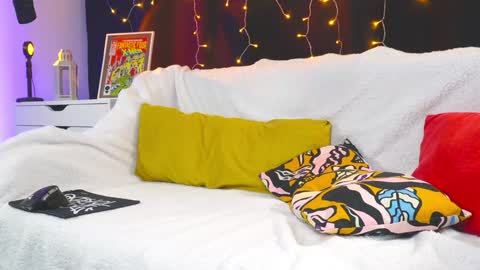 XoRylan online show from 01/23/25, 11:05