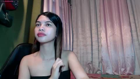 Snapshot of xoxobeatrice22 chatting on 02/21/26, 11:39 xoxobeatrice22 online show from 02/21/26, 11:39