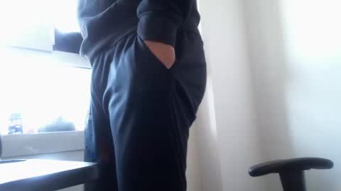 xoxopum online show from 12/30/24, 10:53