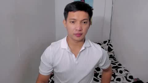 xsebastian19 online show from 12/16/24, 04:38