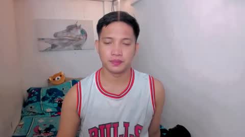 xsebastian19 online show from 04/28/26, 05:18