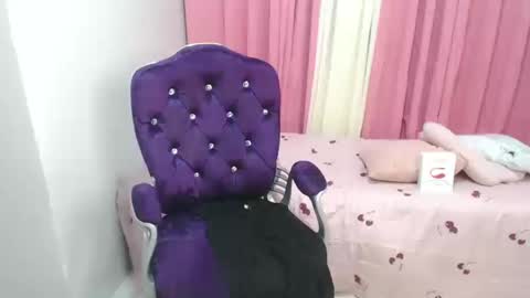 Snapshot of xsexyninedollx chatting on 09/24/25, 03:21 Cleo de nile online show from 09/24/25, 03:21