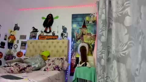 Snapshot of xshantall_hotx chatting on 10/23/25, 06:13 Shantyonlyfansshantallsalcedo online show from 10/23/25, 06:13