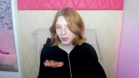 Sophie online show from 04/24/26, 01:41