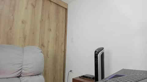 Hellen Sofia instagram hellen5546 online show from 01/09/26, 01:47