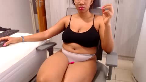 Snapshot of xspiketeex chatting on 01/20/25, 02:46 spykeXtee online show from 01/20/25, 02:46