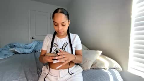 xStarGazingx online show from 02/21/25, 05:42