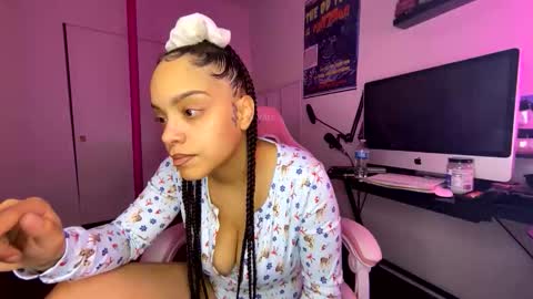 xStarGazingx online show from 12/04/25, 07:17