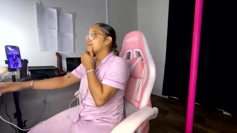 xStarGazingx online show from 04/28/26, 03:11