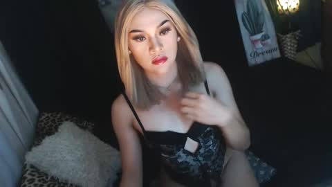 Sundae online show from 12/14/25, 08:35