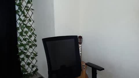 xtranherr online show from 03/09/25, 10:41