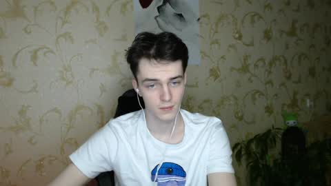 traqqq online show from 04/05/26, 08:28