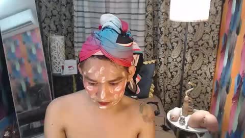 Snapshot of xtspetitehugecock chatting on 02/26/25, 08:37 xtspetitehugecock online show from 02/26/25, 08:37