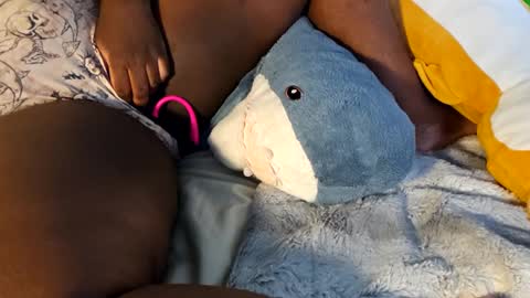 Snapshot of xunrichkitschbitchx chatting on 01/07/25, 07:17 Syd online show from 01/07/25, 07:17