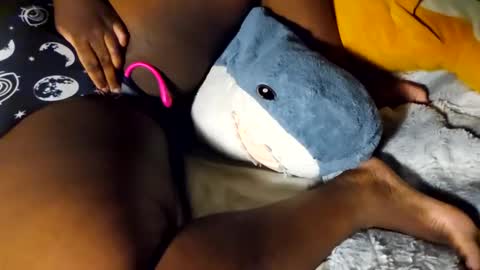 Snapshot of xunrichkitschbitchx chatting on 01/12/25, 06:39 Syd online show from 01/12/25, 06:39