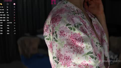 Snapshot of xwithy chatting on 03/05/25, 06:23 FrancyStepmom and YStepson INTERESTED IN A GIRL-GIRL COLLABORATION TEXT ME HERE or INSTAGRAM online show from 03/05/25, 06:23