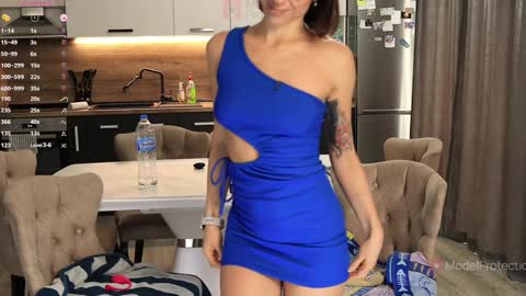 FrancyStepmom and YStepson    INTERESTED IN A GIRL-GIRL COLLABORATION  TEXT ME HERE  or INSTAGRAM online show from 11/23/25, 01:11