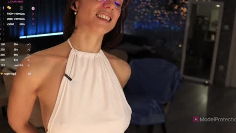 FrancyStepmom and YStepson    INTERESTED IN A GIRL-GIRL COLLABORATION  TEXT ME HERE  or INSTAGRAM online show from 02/13/26, 05:09