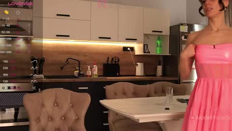 FrancyStepmom and YStepson    INTERESTED IN A GIRL-GIRL COLLABORATION  TEXT ME HERE  or INSTAGRAM online show from 04/16/26, 11:33