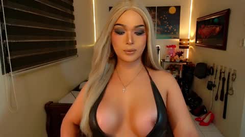 K E L L Y online show from 03/05/26, 08:27