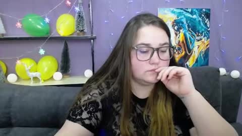 Snapshot of xx_daniella_xx chatting on 01/18/25, 11:43 xx daniella xx online show from 01/18/25, 11:43