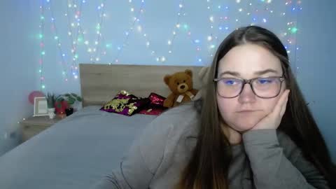Snapshot of xx_daniella_xx chatting on 01/29/25, 02:40 xx daniella xx online show from 01/29/25, 02:40