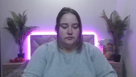 Snapshot of xx_daniella_xx chatting on 10/02/25, 06:20 xx daniella xx online show from 10/02/25, 06:20