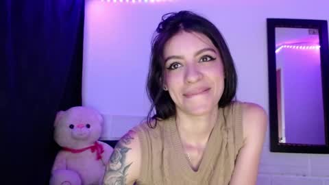 Snapshot of xx_johnson_xx chatting on 05/16/26, 10:36 VALE online show from 05/16/26, 10:36