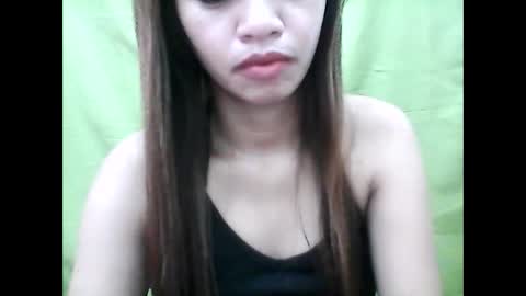 Snapshot of xx_winwin_xx chatting on 12/22/24, 06:49 Mariel online show from 12/22/24, 06:49