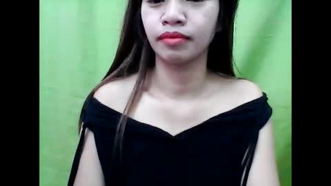 Snapshot of xx_winwin_xx chatting on 02/22/25, 03:01 Mariel online show from 02/22/25, 03:01