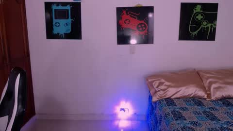 Jacky online show from 10/31/25, 06:42