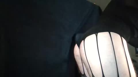 Snapshot of xxartevil chatting on 05/22/26, 02:51 xartevil online show from 05/22/26, 02:51