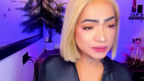 xxasian_goddessxx online show from 03/27/26, 08:26