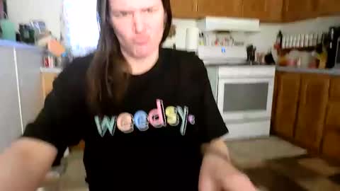 Snapshot of xxdana chatting on 03/08/25, 11:28 Deezy online show from 03/08/25, 11:28