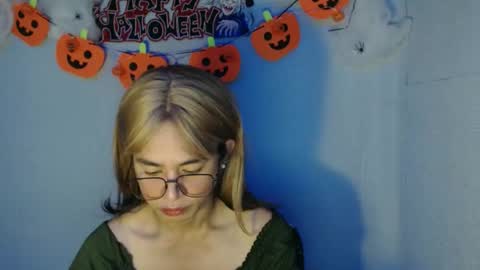 Snapshot of xxednathefuckgirlxx chatting on 10/23/25, 04:45 xxednathefuckgirlxx online show from 10/23/25, 04:45