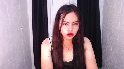 Snapshot of xxhotsexydivinexx chatting on 03/06/25, 04:28 divine online show from 03/06/25, 04:28