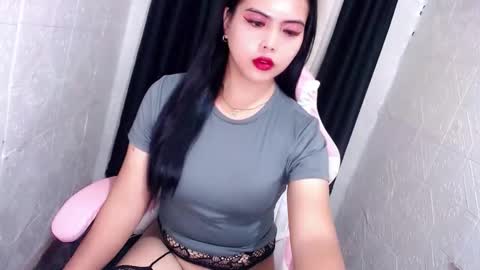 Snapshot of xxhotsexydivinexx chatting on 10/04/25, 11:14 divine online show from 10/04/25, 11:14