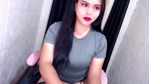 Snapshot of xxhotsexydivinexx chatting on 10/12/25, 07:57 divine online show from 10/12/25, 07:57