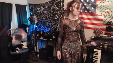 Lilith online show from 09/27/25, 01:32