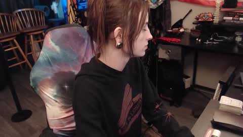 Lilith online show from 11/01/25, 02:57