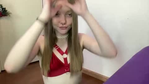 LoveAnastasia online show from 12/18/25, 04:57