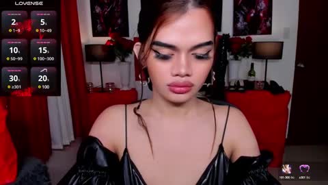 Snapshot of xxnaughty_angel chatting on 02/06/25, 08:07 Angel online show from 02/06/25, 08:07