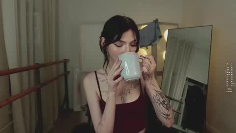 Rayna online show from 11/07/25, 01:38