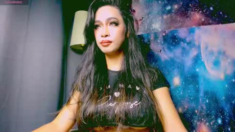 Snapshot of xxsexyandhotxx chatting on 02/20/25, 11:43 Lara online show from 02/20/25, 11:43