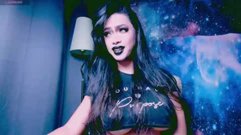 Snapshot of xxsexyandhotxx chatting on 02/24/25, 11:52 Lara online show from 02/24/25, 11:52